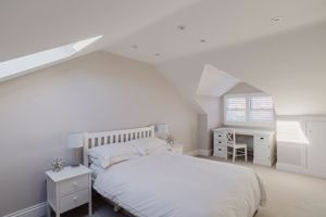 Bed 4- click for photo gallery